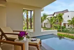 Luxury Pool Suite with Garden