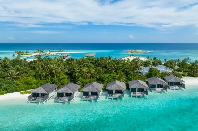 Tailor Made Holidays & Bespoke Packages for Le Méridien Maldives Resort & Spa