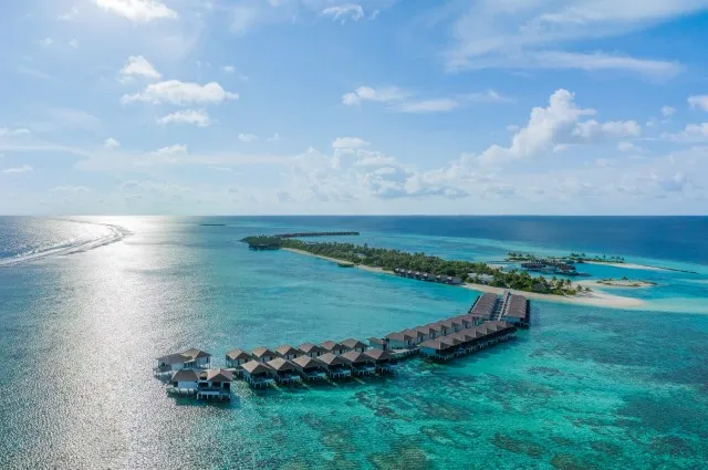 Tailor Made Holidays & Bespoke Packages for Le Méridien Maldives Resort & Spa