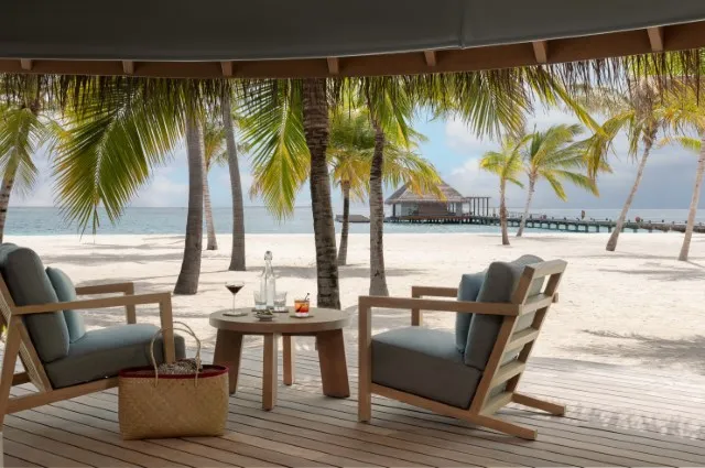 Tailor Made Holidays & Bespoke Packages for Six Senses Kanuhura