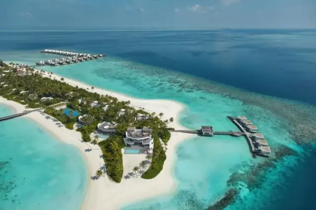 Tailor Made Holidays & Bespoke Packages for Jumeirah Maldives Olhahali Island