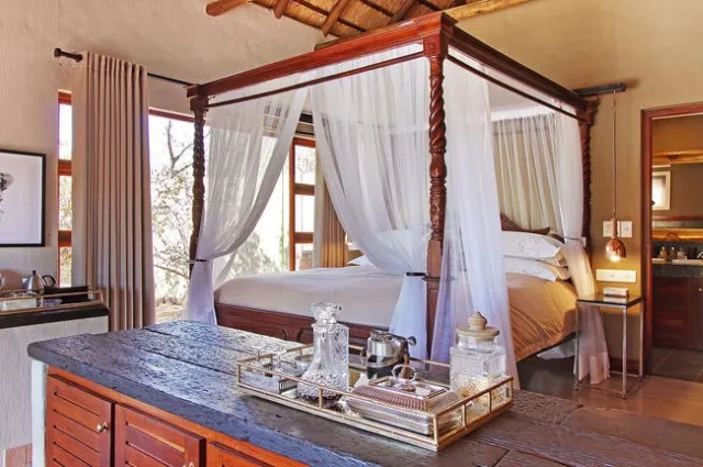 Tailor Made Holidays & Bespoke Packages for Ndlovu Safari Lodge