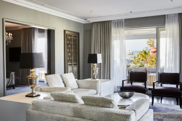 Tailor Made Holidays & Bespoke Packages for Queen Victoria Hotel & The Manor House