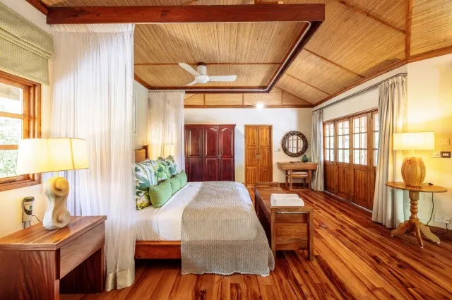 Tailor Made Holidays & Bespoke Packages for Denis Private Island