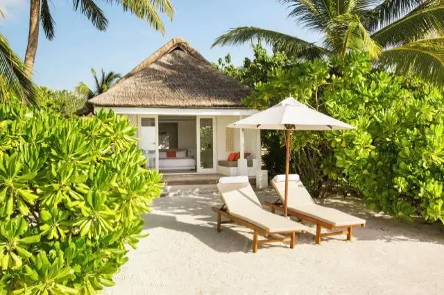Tailor Made Holidays & Bespoke Packages for LUX* South Ari Atoll