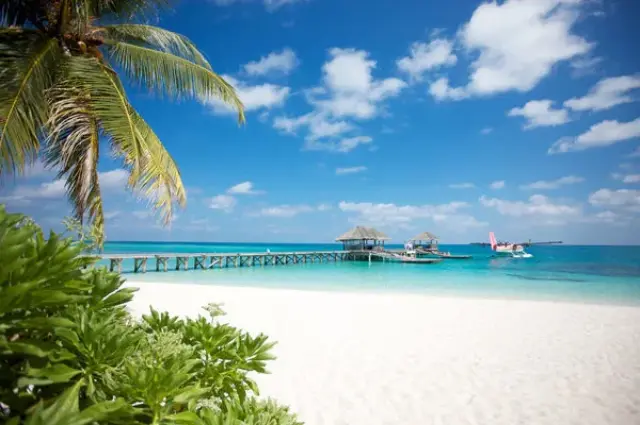 Tailor Made Holidays & Bespoke Packages for LUX* South Ari Atoll