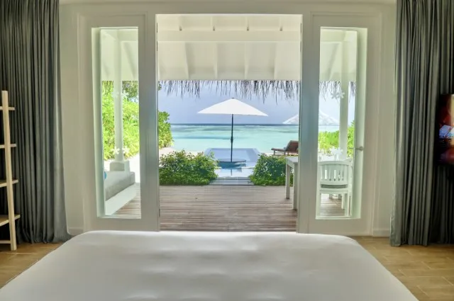Tailor Made Holidays & Bespoke Packages for LUX* South Ari Atoll