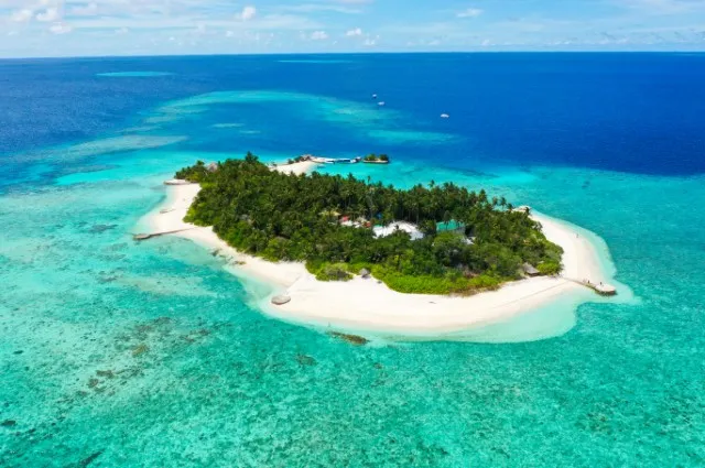 Tailor Made Holidays & Bespoke Packages for Makunudu