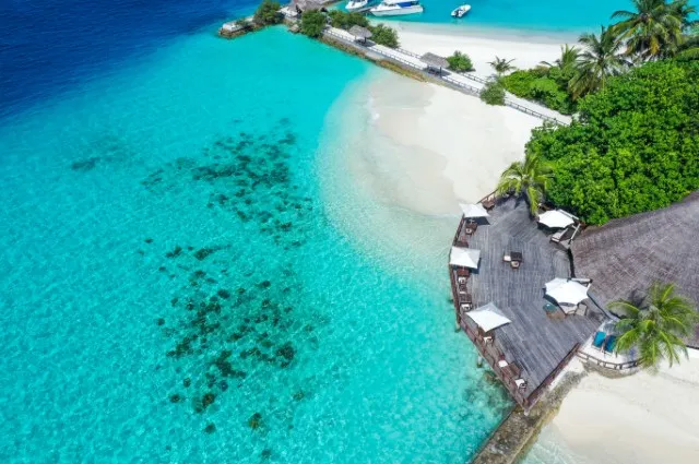 Tailor Made Holidays & Bespoke Packages for Makunudu