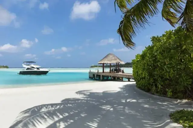 Tailor Made Holidays & Bespoke Packages for Anantara Dhigu