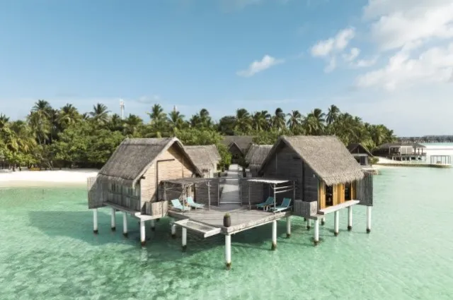 Tailor Made Holidays & Bespoke Packages for Constance Moofushi