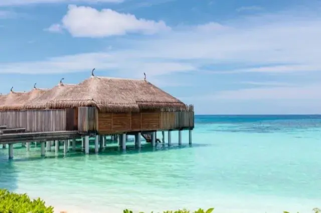 Tailor Made Holidays & Bespoke Packages for Constance Moofushi