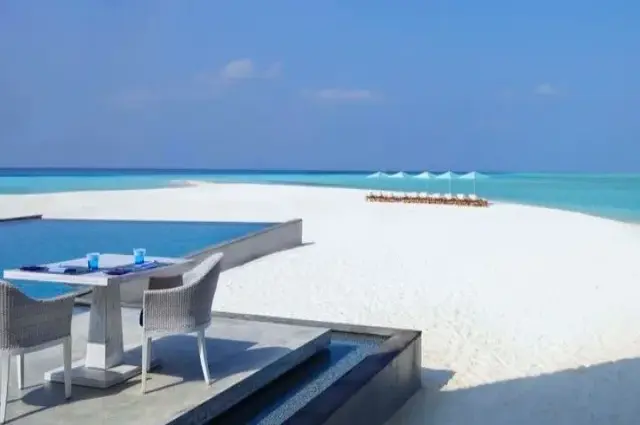 Tailor Made Holidays & Bespoke Packages for Four Seasons Resort Maldives at Landaa Giraavaru