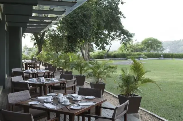 Tailor Made Holidays & Bespoke Packages for Earl's Regency Hotel