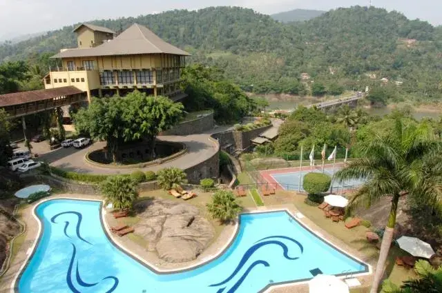 Tailor Made Holidays & Bespoke Packages for Earl's Regency Hotel
