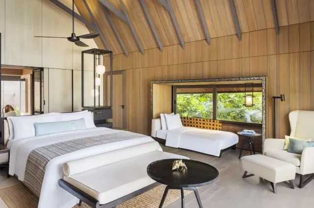 Tailor Made Holidays & Bespoke Packages for St Regis Maldives Vommuli Resort