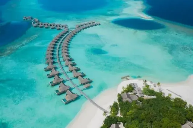 Tailor Made Holidays & Bespoke Packages for Vakkaru Maldives