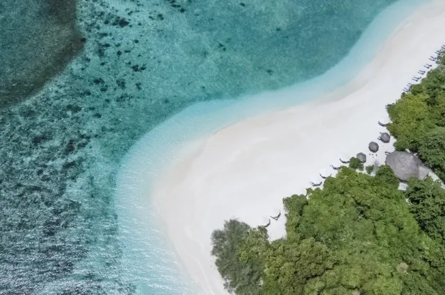 Tailor Made Holidays & Bespoke Packages for Reethi Faru Resort