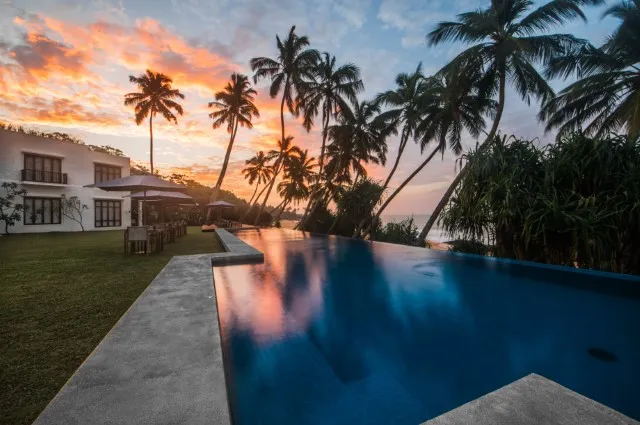 Tailor Made Holidays & Bespoke Packages for Kumu Beach