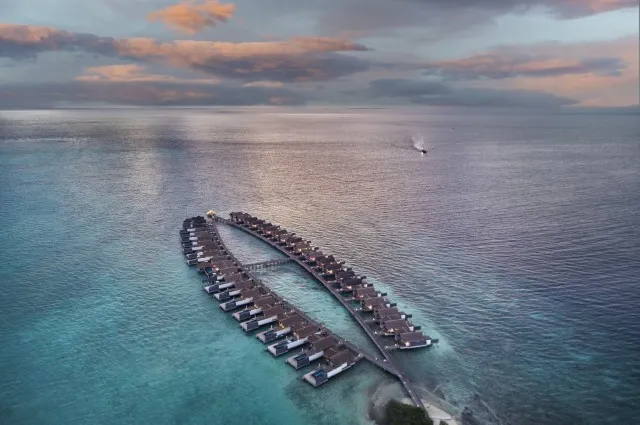 Tailor Made Holidays & Bespoke Packages for Sirru Fen Fushi - Private Lagoon Resort