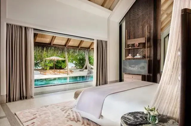 2 Bedroom Beach Villa with 2 Pools