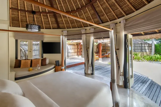 Tailor Made Holidays & Bespoke Packages for Banyan Tree Vabbinfaru