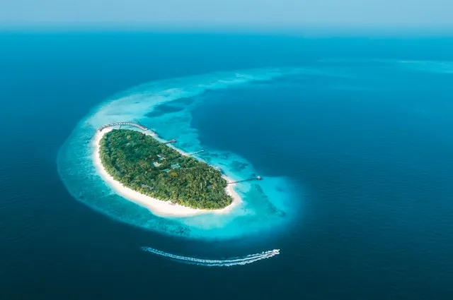 Tailor Made Holidays & Bespoke Packages for NH Collection Maldives Reethi Resort