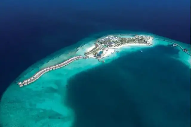 Tailor Made Holidays & Bespoke Packages for OBLU XPERIENCE Ailafushi