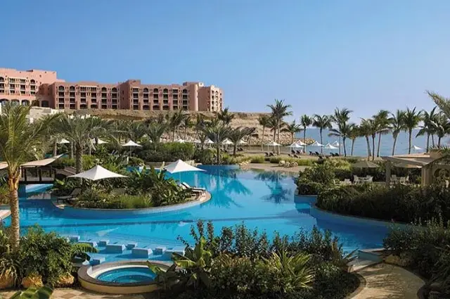 Tailor Made Holidays & Bespoke Packages for Shangri-la Barr Al Jissah Resort - Al Bandar