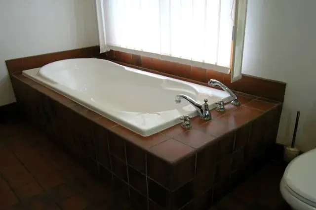 Water Villa - Bathtub