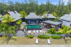 Grand Beachfront Villa