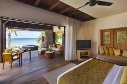 Luxury Beachfront Pool Suite