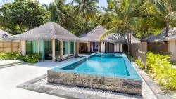 Prestige Beach Suite with Infinity Pool