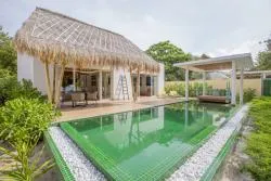 Superior Beach Villa with Pool 